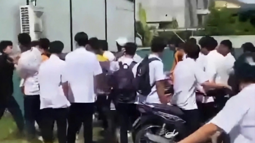 Nóng 24h: Nam sinh bị đánh hội đồng vì mâu thuẫn