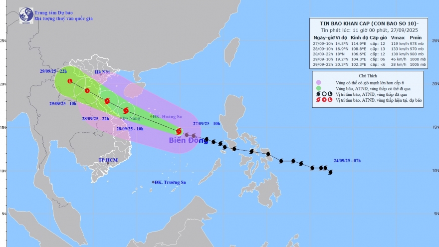 Bão số 10 (Bualoi) di chuyển với tốc độ khoảng 35km/h và có khả năng mạnh lên