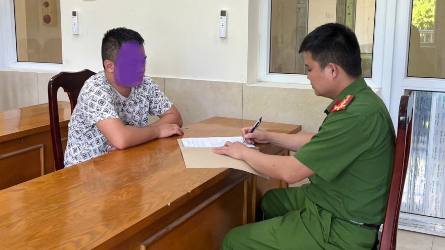 Đối tượng bị truy nã ra đầu thú ở Hà Nội