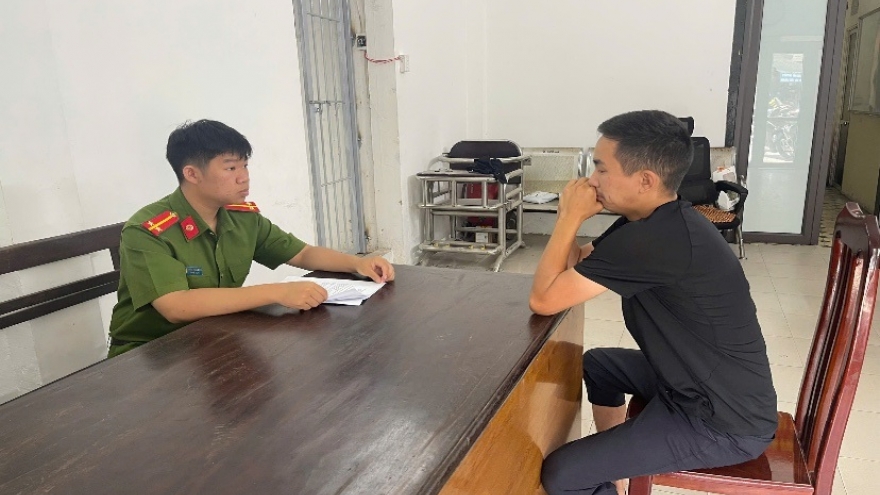 Trong khi tuần tra tóm được đối tượng trốn nã quốc tế ở Hà Nội