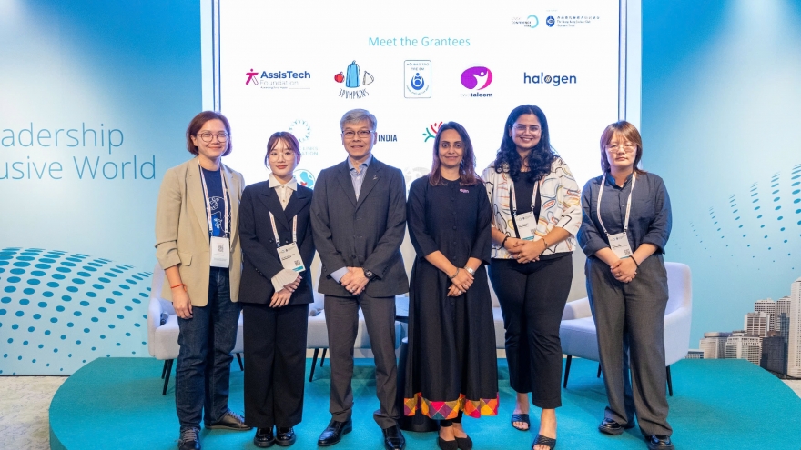 CapitaLand tài trợ 3,4 triệu đô la Singapore cho “Sáng kiến vì cộng đồng vững mạnh”