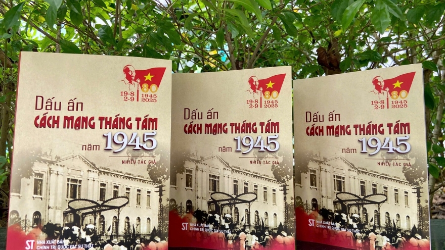 Sống lại khí thế mùa thu lịch sử qua “Dấu ấn Cách mạng Tháng Tám năm 1945”