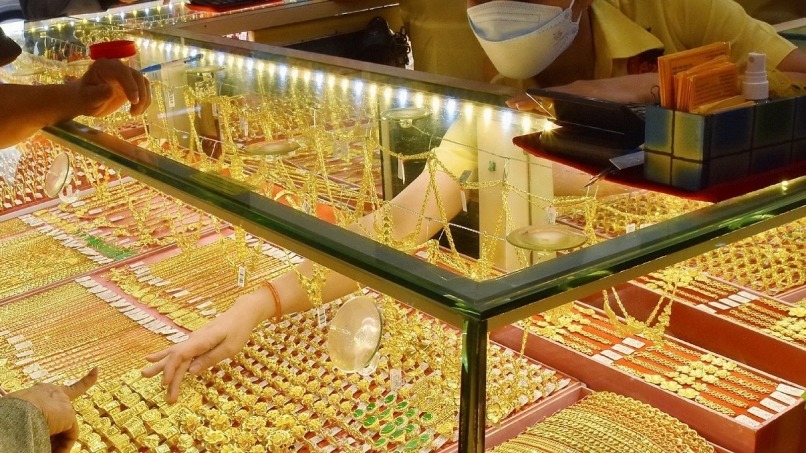 Giá vàng hôm nay 2/9: Vàng nhẫn SJC giao dịch ở mức 130,6 triệu đồng/lượng