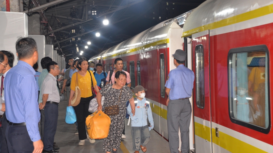 Đường sắt mở bán vé tàu Tết Bính Ngọ từ ngày 20/9