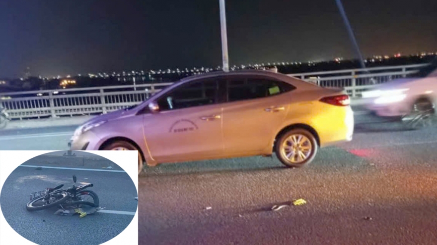 Người đàn ông đi xe đạp ngược chiều trên cầu Nhật Tân bị ô tô tông tử vong