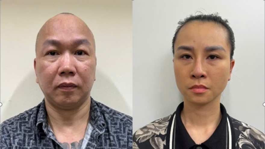 Cặp vợ chồng bị truy nã vì gây rối trật tự công cộng sa lưới ở Hà Nội