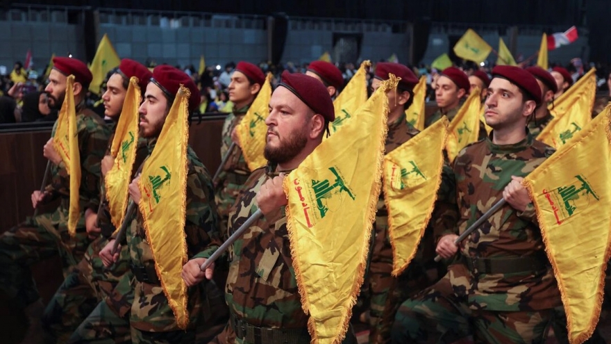 Các phe phái Palestine giao nộp vũ khí tại trại tị nạn lớn nhất ở Lebanon