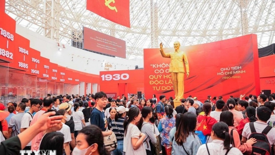 Hanoi welcomes over 2 million visitors during National Day holiday