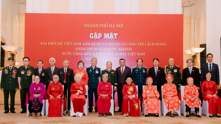 Hà Nội gặp mặt, tri ân Mẹ Việt Nam Anh hùng, người có công với cách mạng nhân dịp Quốc khánh