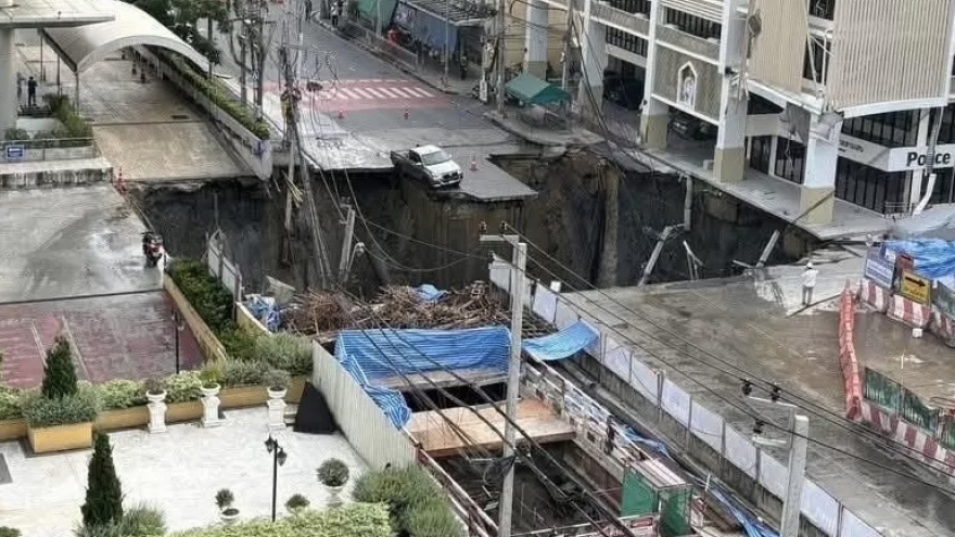 Thái Lan dồn lực khắc phục sự cố hố tử thần vào ngày 8/10