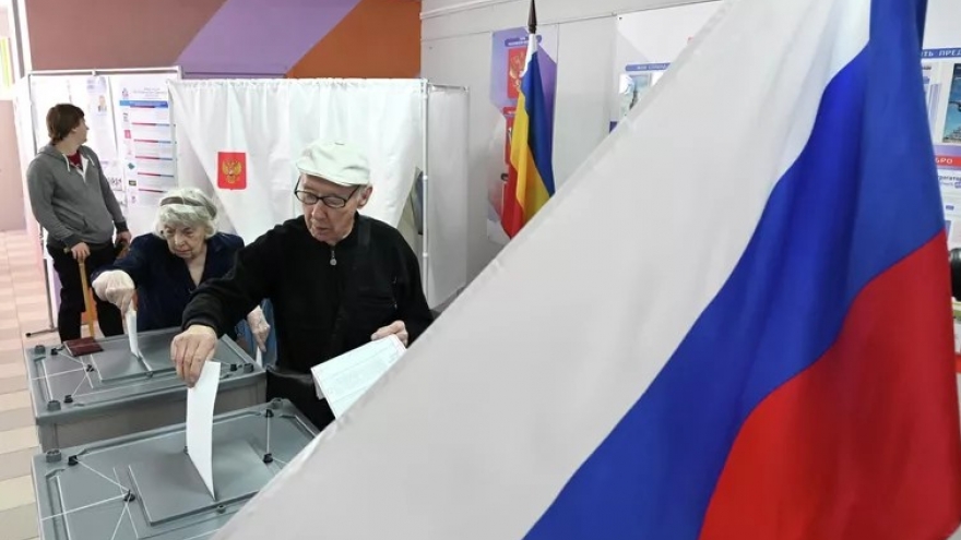 Ngày bầu cử thống nhất năm 2025 tại Nga diễn ra an toàn, minh bạch