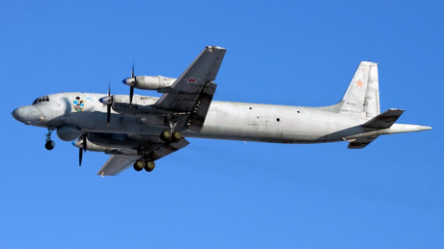 Cận cảnh máy bay chống ngầm của Hải quân Nga ném bom mục tiêu trên bộ
