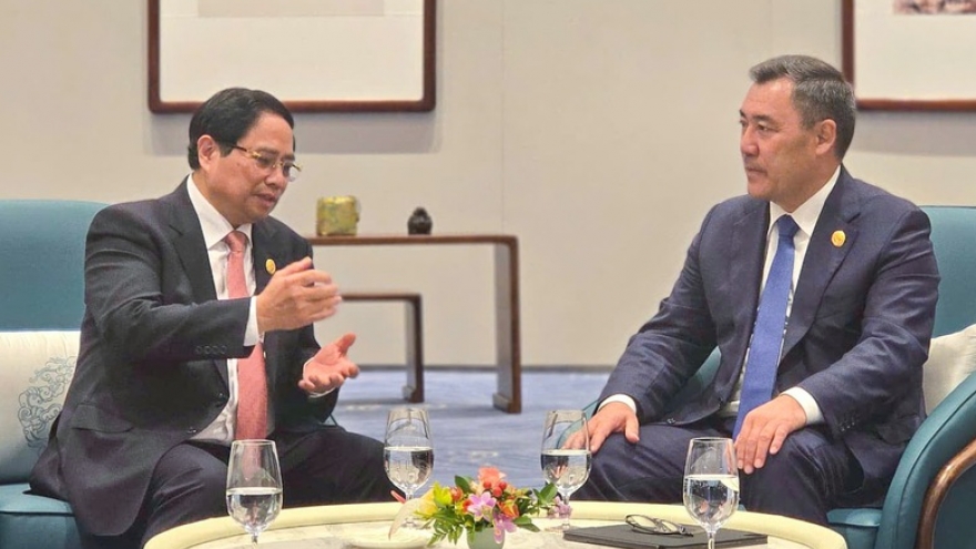 Thủ tướng gặp lãnh đạo và tổ chức quốc tế nhân dự Hội nghị Thượng định SCO