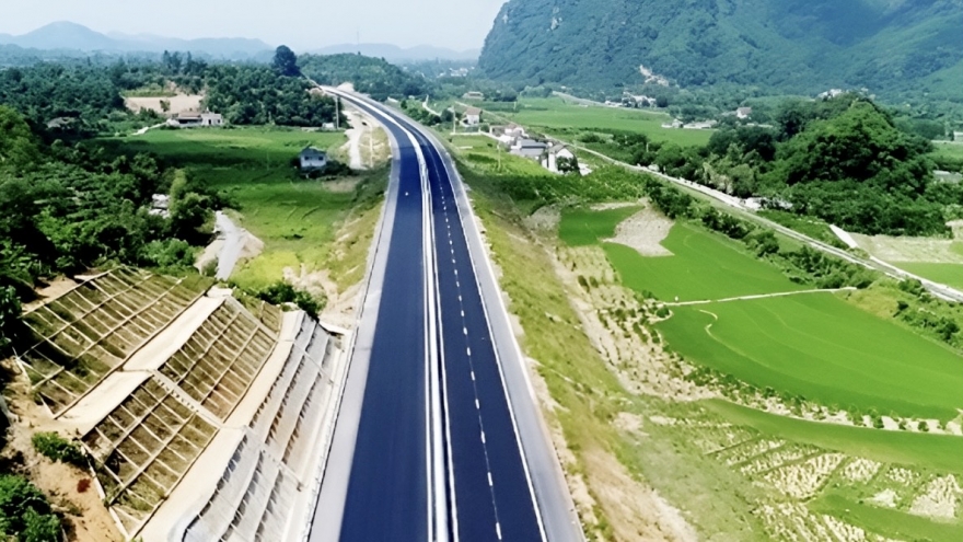 Sơn La đẩy nhanh tiến độ thi công cao tốc Hoà Bình – Mộc Châu