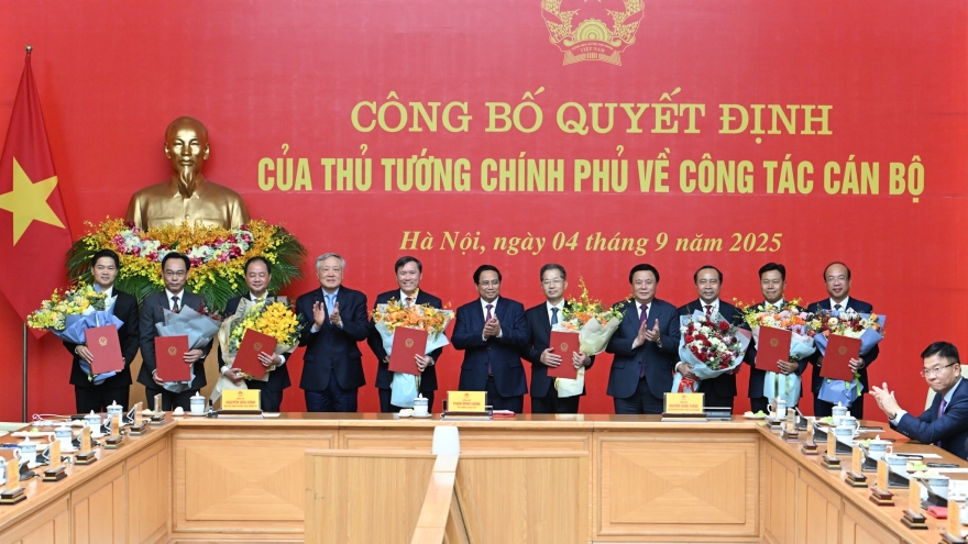 Thủ tướng trao 8 quyết định bổ nhiệm một số lãnh đạo Bộ, cơ quan thuộc Chính phủ