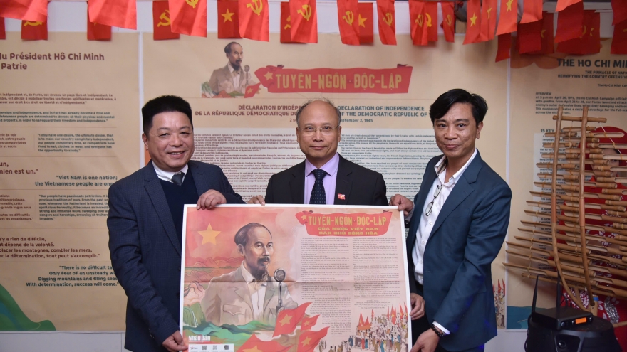 Tái hiện 80 năm độc lập và tự do của Việt Nam tại Hội báo Nhân Đạo 2025