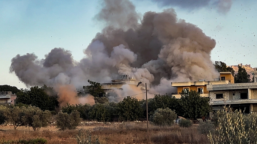 Israel tiếp tục không kích vào Lebanon