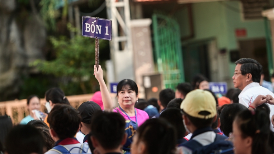 Thay đổi khiến phụ huynh TP.HCM "nức lòng": Dừng học thứ 7, không tan trước 16h30