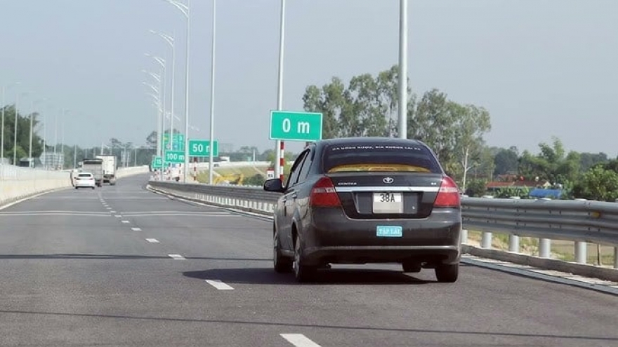 Đầu tư cho đào tạo lái xe trên cao tốc