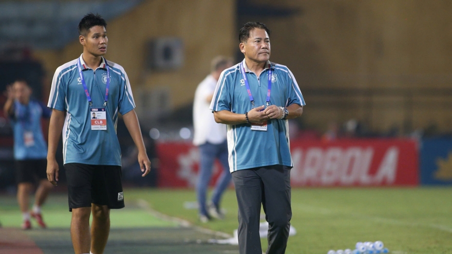 Hà Nội FC chia tay HLV người Nhật Bản, V-League có nhà cầm quân đầu tiên mất việc
