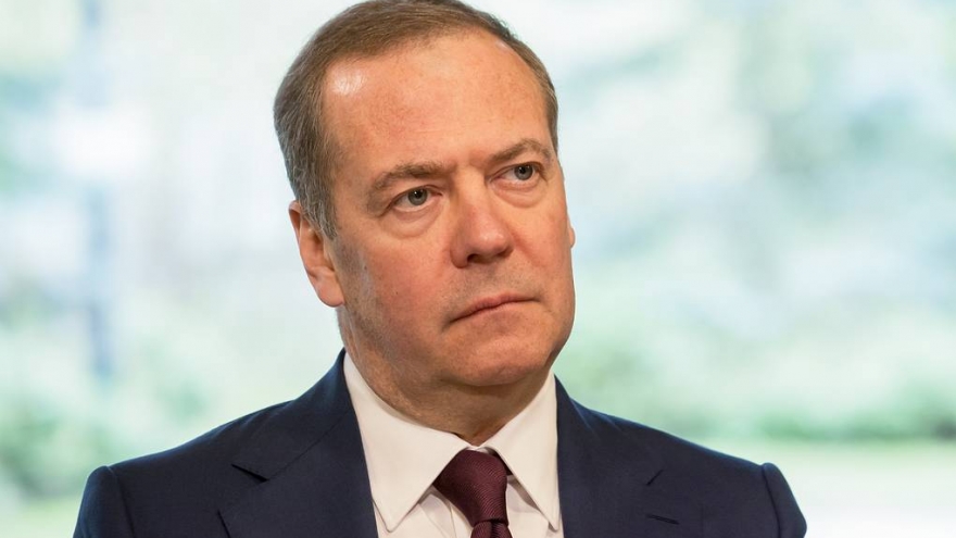 Ông Medvedev: Các nước NATO bắn hạ UAV Nga ở Ukraine đồng nghĩa chiến tranh với Moscow
