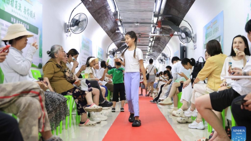 Trung Quốc trải qua mùa hè nóng nhất trong lịch sử