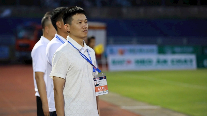 SLNA trở thành đội bóng thứ hai thay HLV tại V-League 2025/2026