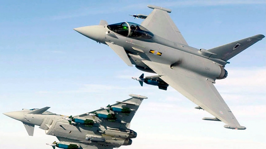 Anh triển khai 2 máy bay chiến đấu Typhoon tuần tra không phận Ba Lan