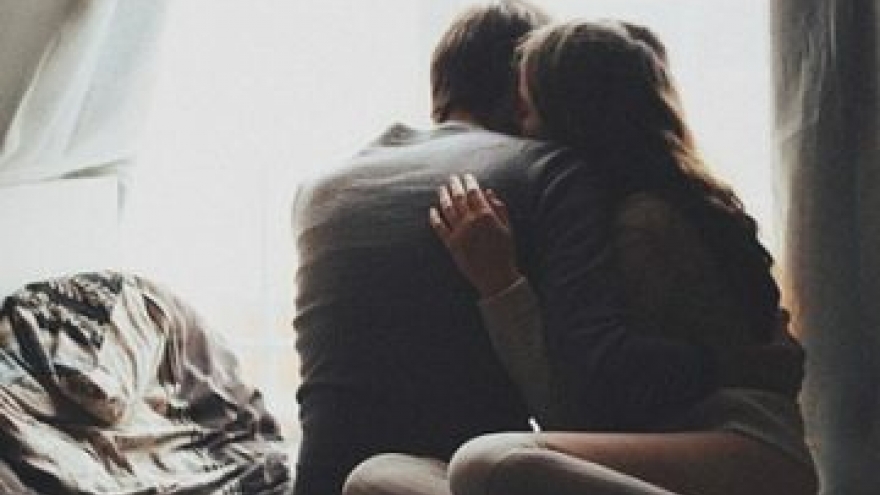 Dù rất yêu chồng nhưng hơn chục năm kết hôn chưa bao giờ tôi thấy hứng thú "yêu"