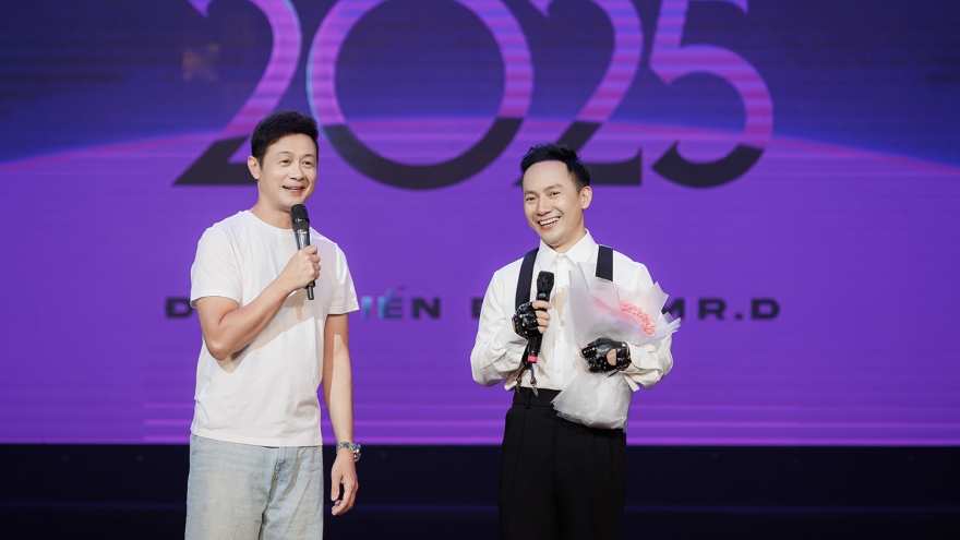 Ở tuổi U50, Đinh Tiến Đạt vẫn miệt mài viết tiếp hành trình âm nhạc