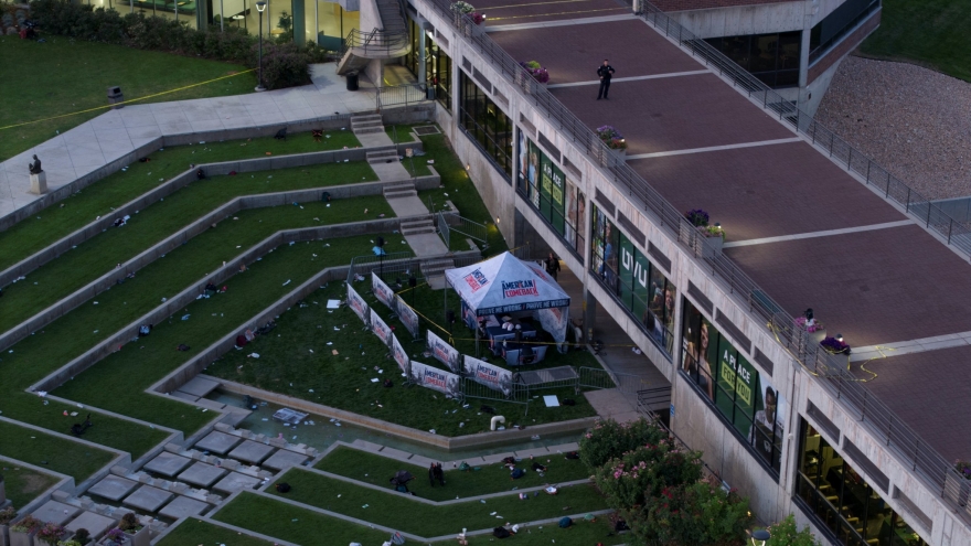 Mỹ treo thưởng 100.000 USD tìm hung thủ ám sát ông Charlie Kirk