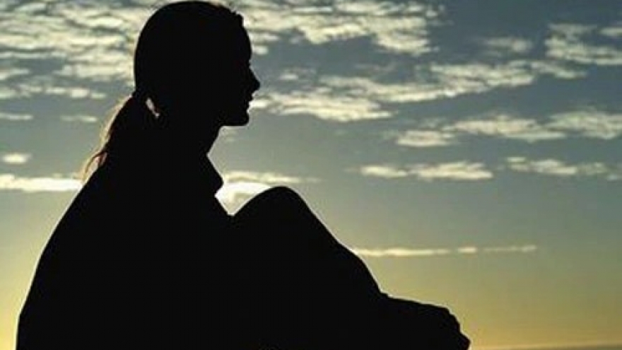 Chồng tôi công khai việc ngoại tình bằng cách tối ăn cơm nhà, đêm sang ngủ ở nhà bồ