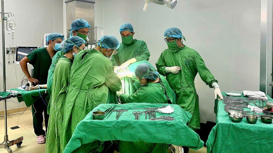 Hút thai tại phòng khám tư: Suýt chết vì ra máu ồ ạt