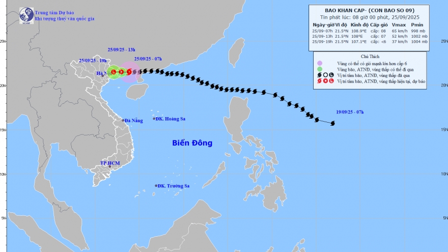 Bão số 9 cách Móng Cái (Quảng Ninh) khoảng 100km, nhiều nơi bắt đầu có mưa lớn