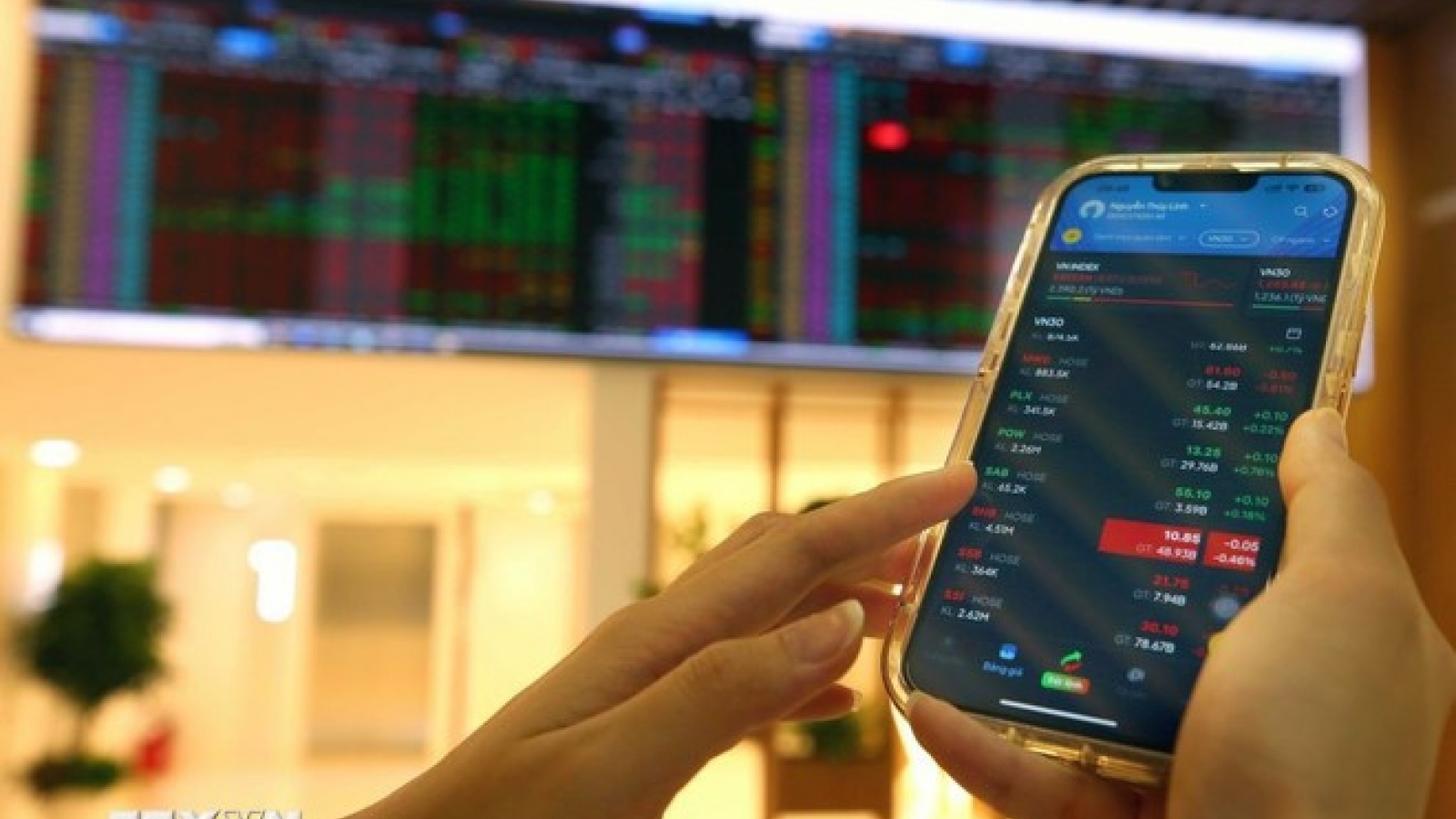Vietnam approves plan to upgrade stock market status