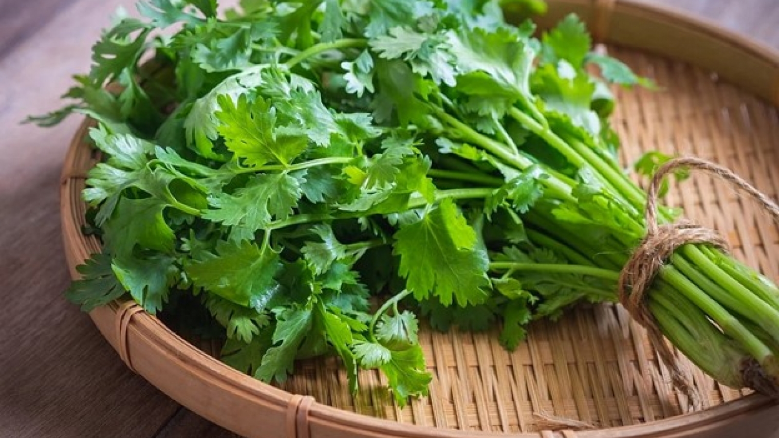 Loại rau rẻ bậc nhất chợ Việt, ăn vào bổ từ trong ra ngoài lại ít người biết