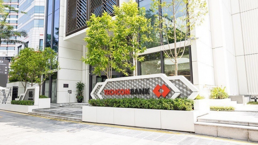 S&P upgrades ratings of three banks, citing resilient economy