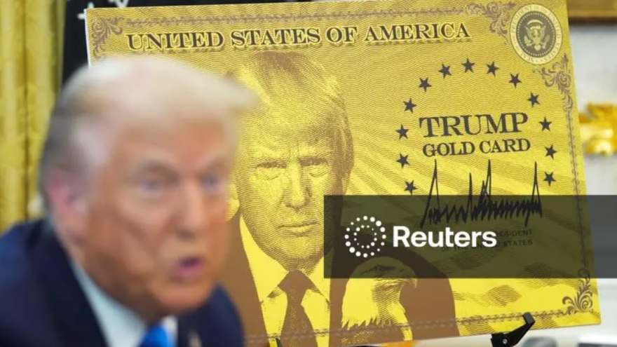 "Giấc mơ Mỹ" trị giá 1 triệu USD - Thẻ vàng của ông Trump gây bão dư luận