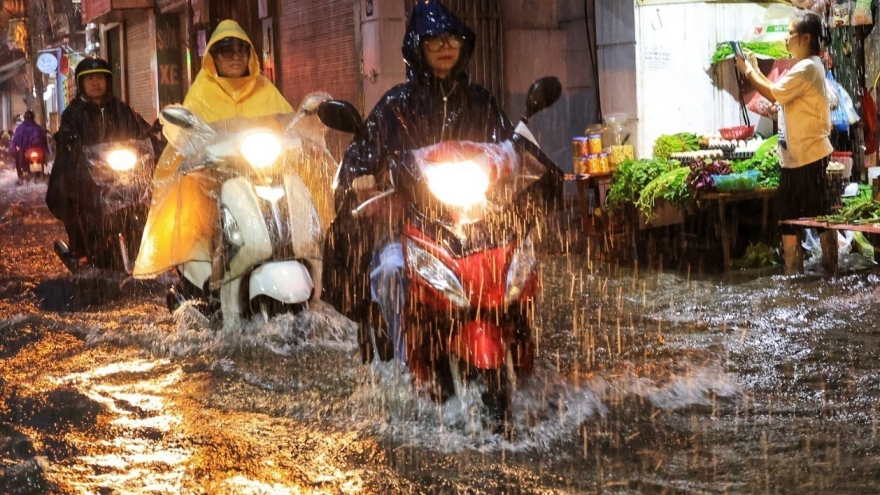 Thời tiết hôm nay 24/9: Bắc Bộ, Thanh Hóa đến Quảng Ngãi có mưa rào