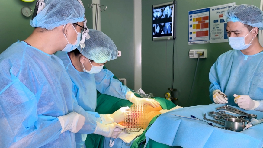 Hai ca biến chứng nặng do tiêm filler mông giá rẻ