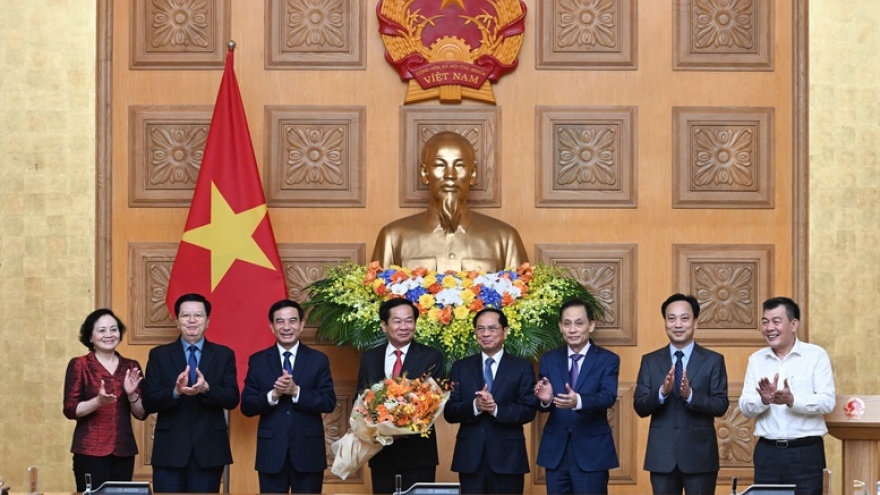 Trao Quyết định bổ nhiệm Thứ trưởng Thường trực Bộ Nội vụ