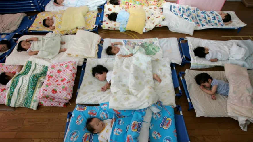 Nhật Bản báo động vì tỷ lệ sinh giảm mạnh