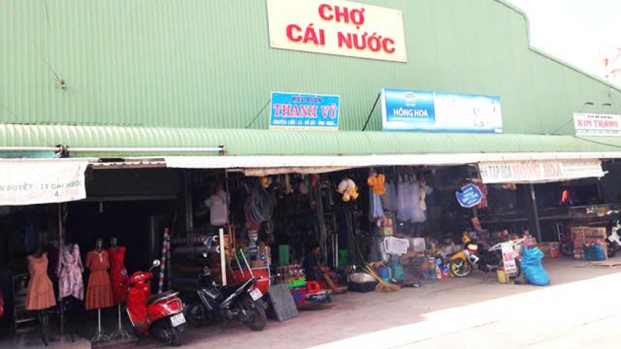 Nguyên Chủ tịch UBND thị trấn Cái Nước chết trong tư thế treo cổ