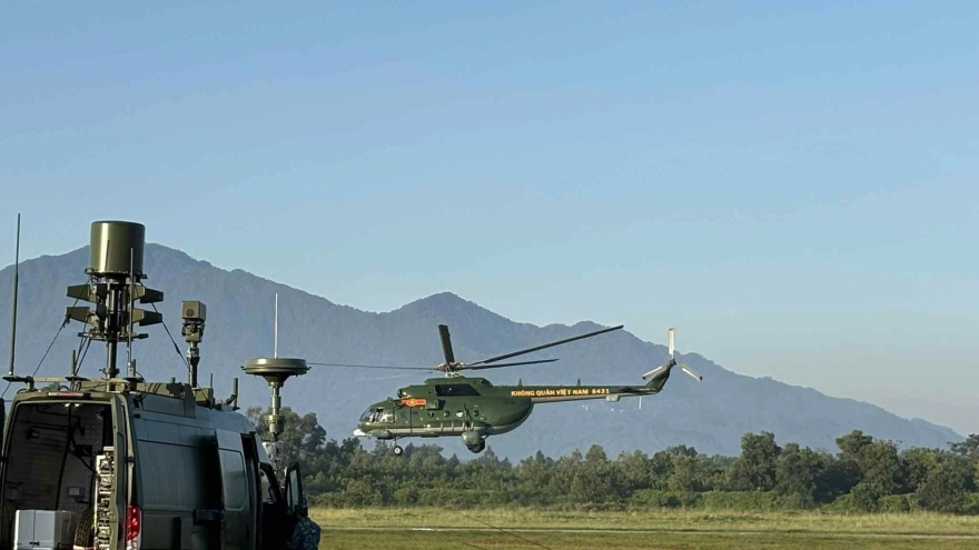 Phi đội trực thăng hoàn thành nhiệm vụ A80, cất cánh trở về căn cứ Cần Thơ