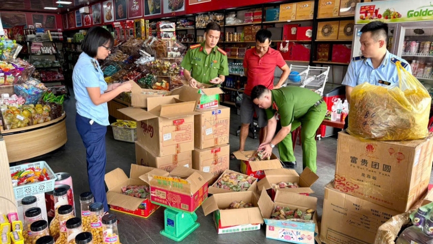 Bắc Ninh phát hiện số lượng lớn bánh Trung thu nhập lậu