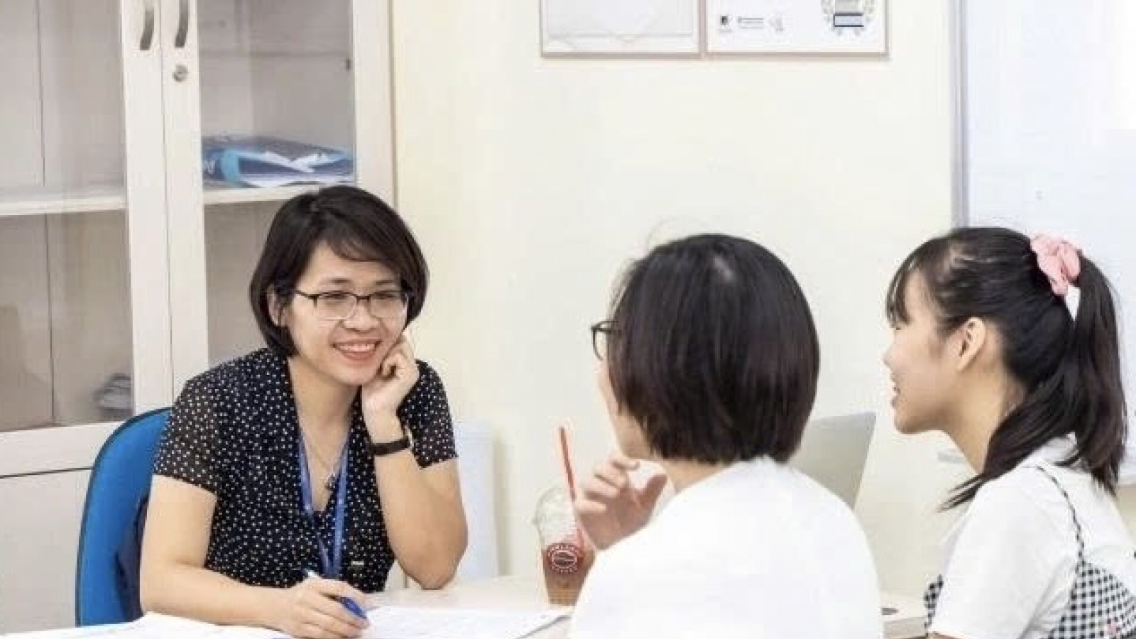 Giáo dục đạo đức: Đừng để nhà trường dạy một đằng, các em nhìn thấy một nẻo