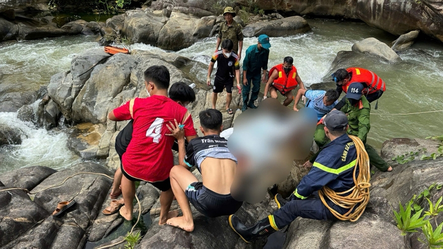 Tìm thấy thi thể người đàn ông đuối nước khi đi câu cá ở Quảng Ngãi