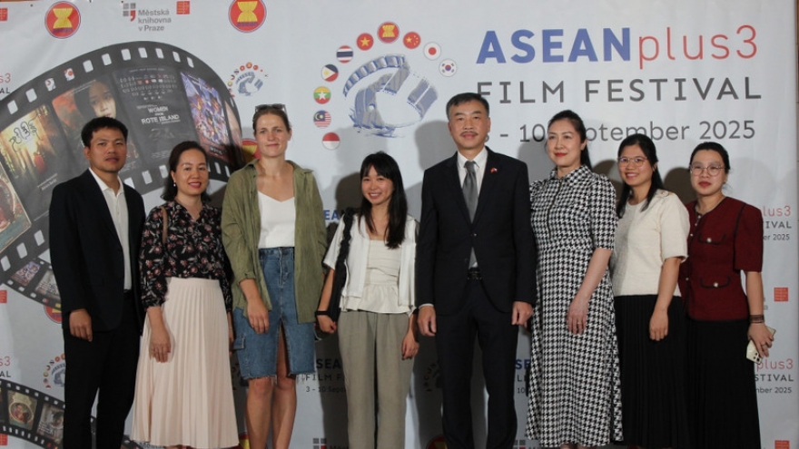 Vietnamese cinema featured at ASEAN+3 Film Festival in Prague