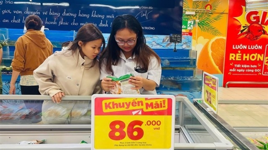 Vietnam tops ASEAN in consumer sentiment: UOB report