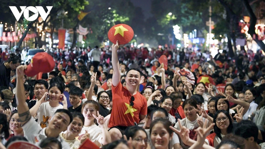 Chuyên gia, học giả quốc tế: Việt Nam biến những điều không thể thành có thể